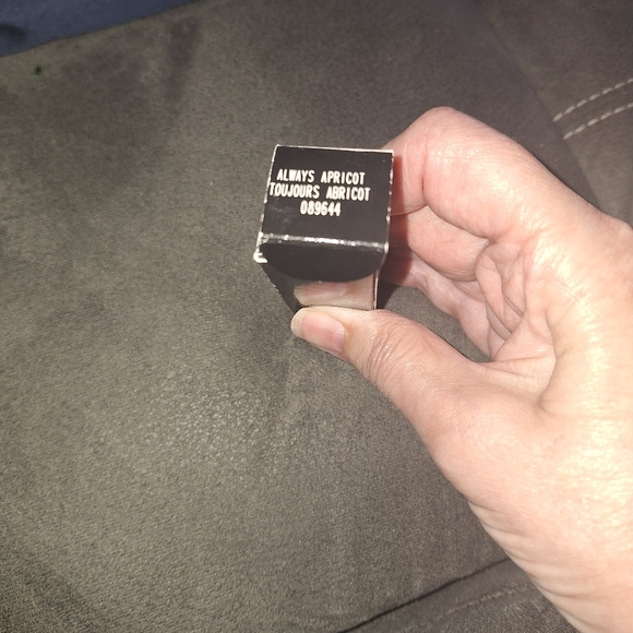 Brand New Mary Kay gel- semi- matte lipstick in always apricot! - Picture 3 of 4